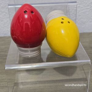 Cracker Barrel Christmas Bulb  Salt & Pepper Shaker Set  New